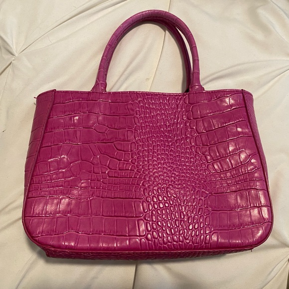 Express Mini hot pink leather purse - Picture 1 of 2